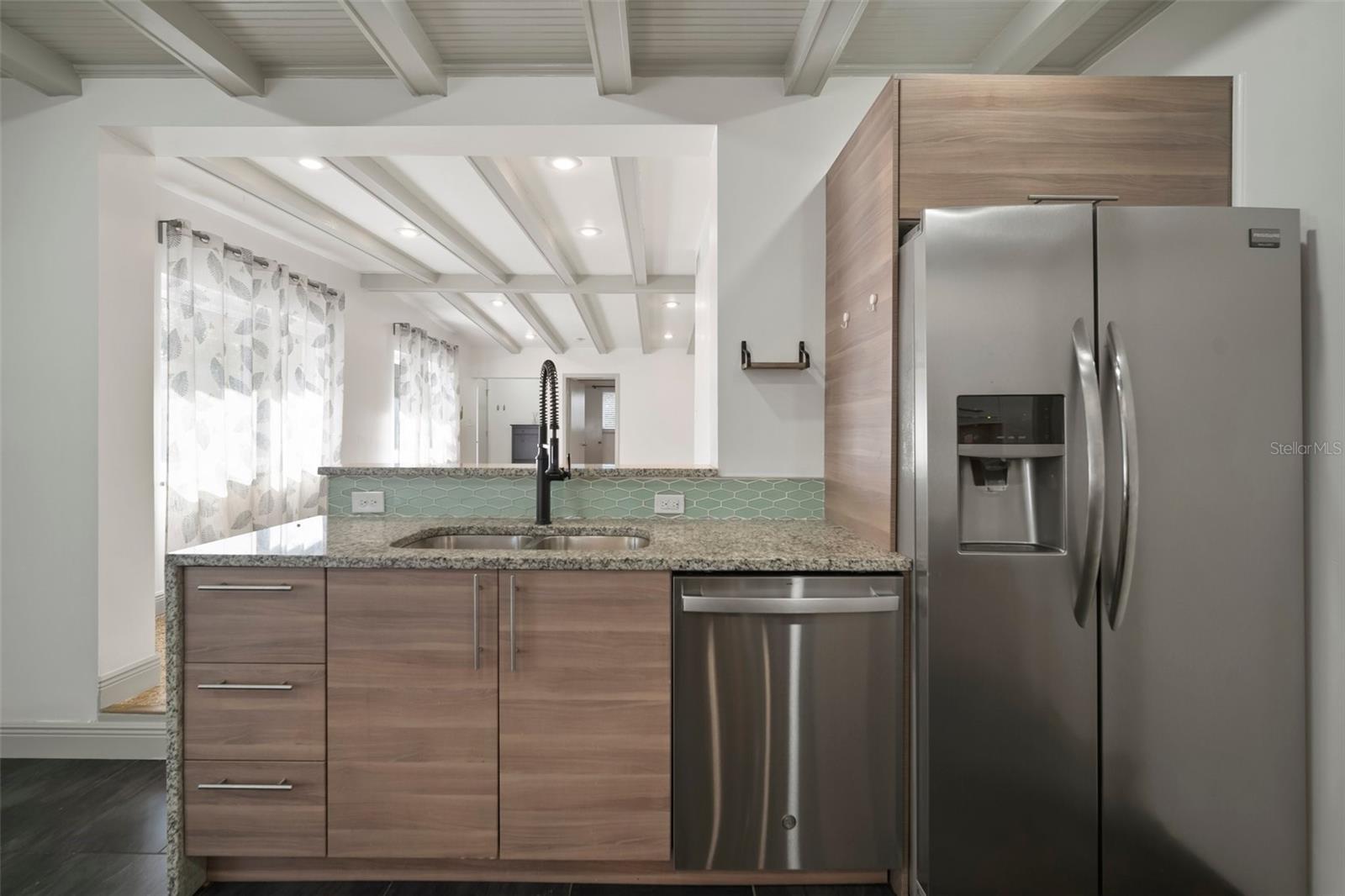 1916 E CLINTON ST, TAMPA, FL, 33610