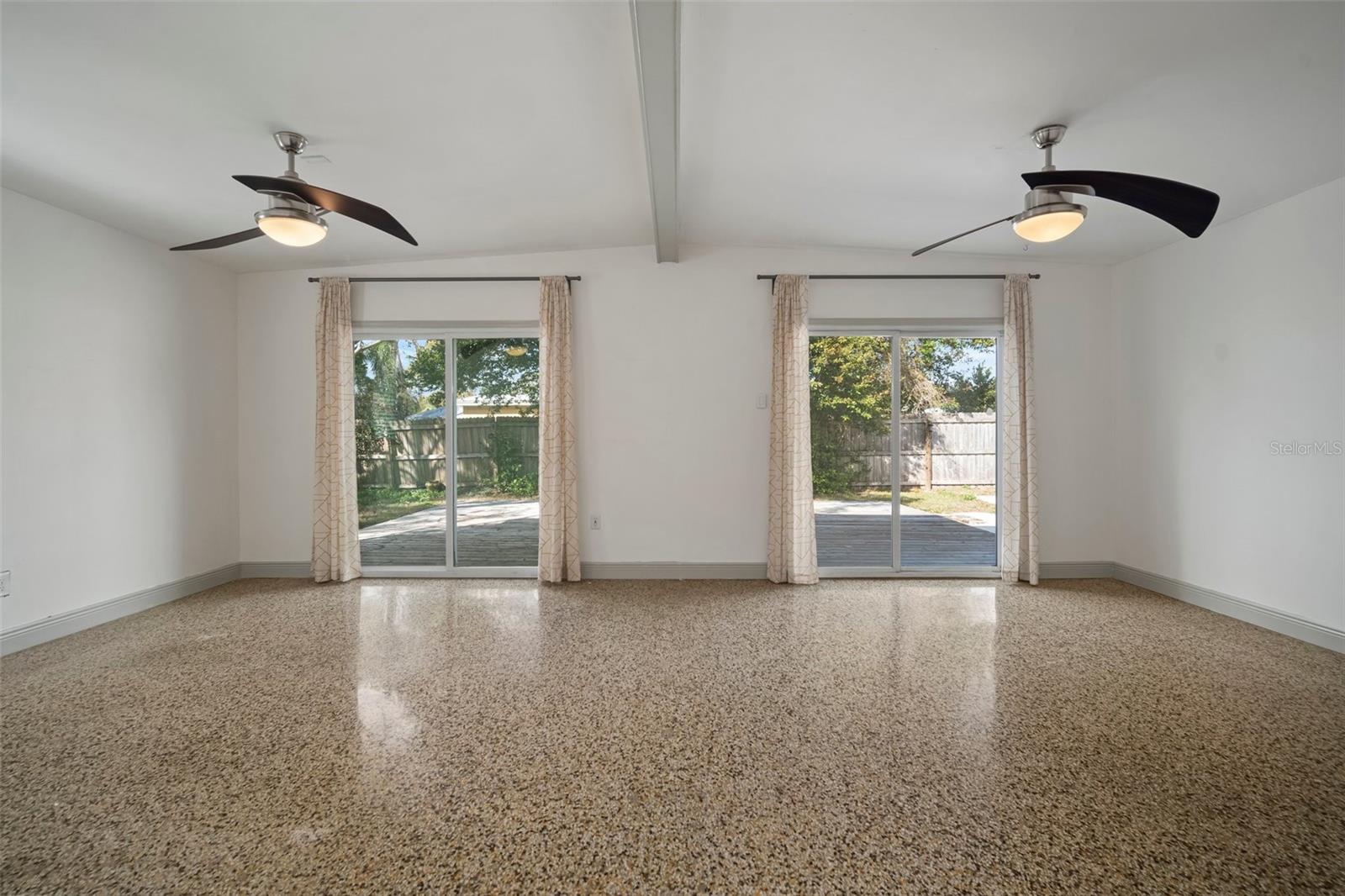 1916 E CLINTON ST, TAMPA, FL, 33610