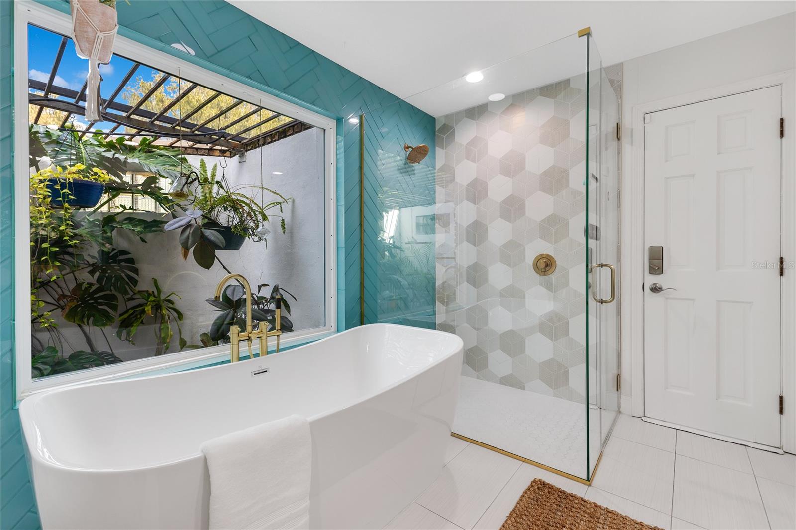 1203 WAVERLY WAY, LONGWOOD, FL, 32750