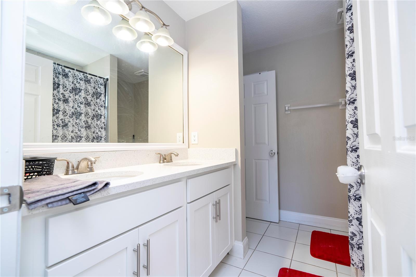 13214 MEERGATE CIR, ORLANDO, FL, 32837