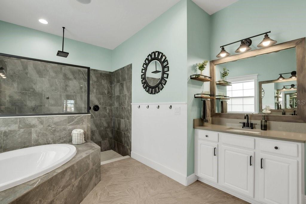 14214 QUINTESSA LN, LITHIA, FL, 33547