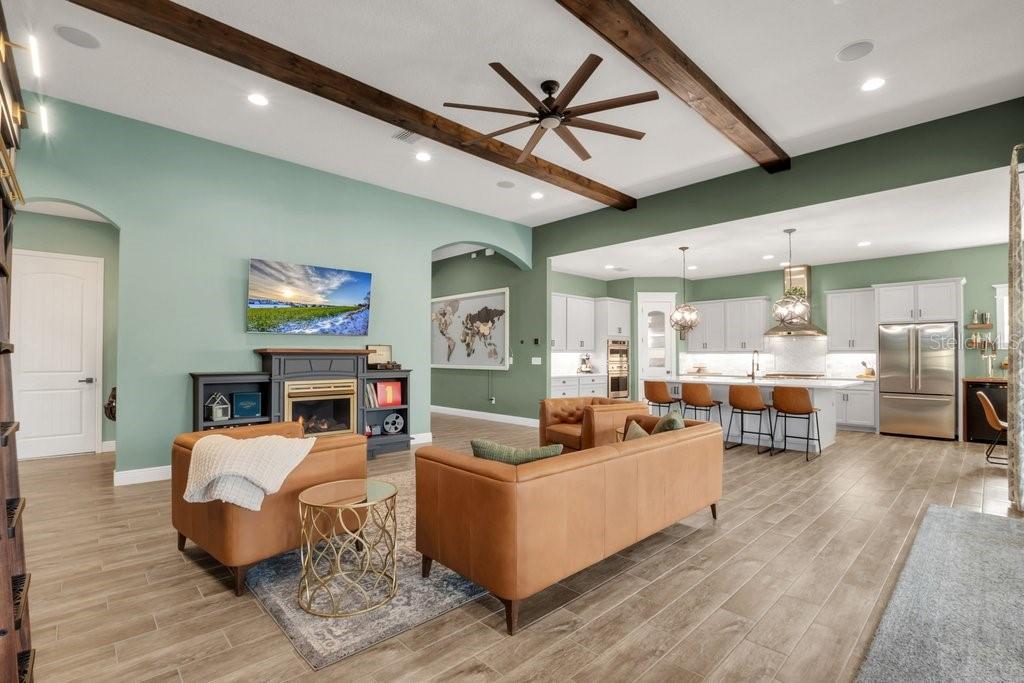 14214 QUINTESSA LN, LITHIA, FL, 33547