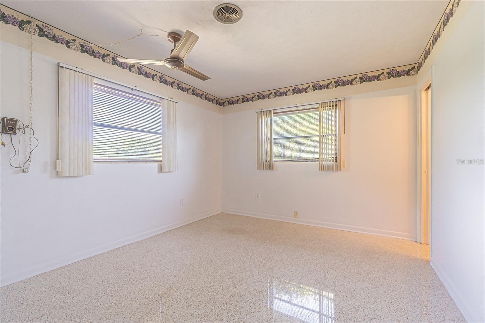 1466 S KEENE RD, CLEARWATER, FL, 33756