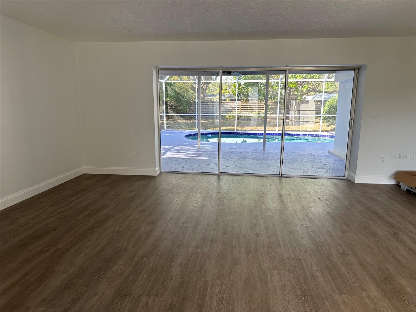 2487 BREAKWATER CIR, SARASOTA, FL, 34231