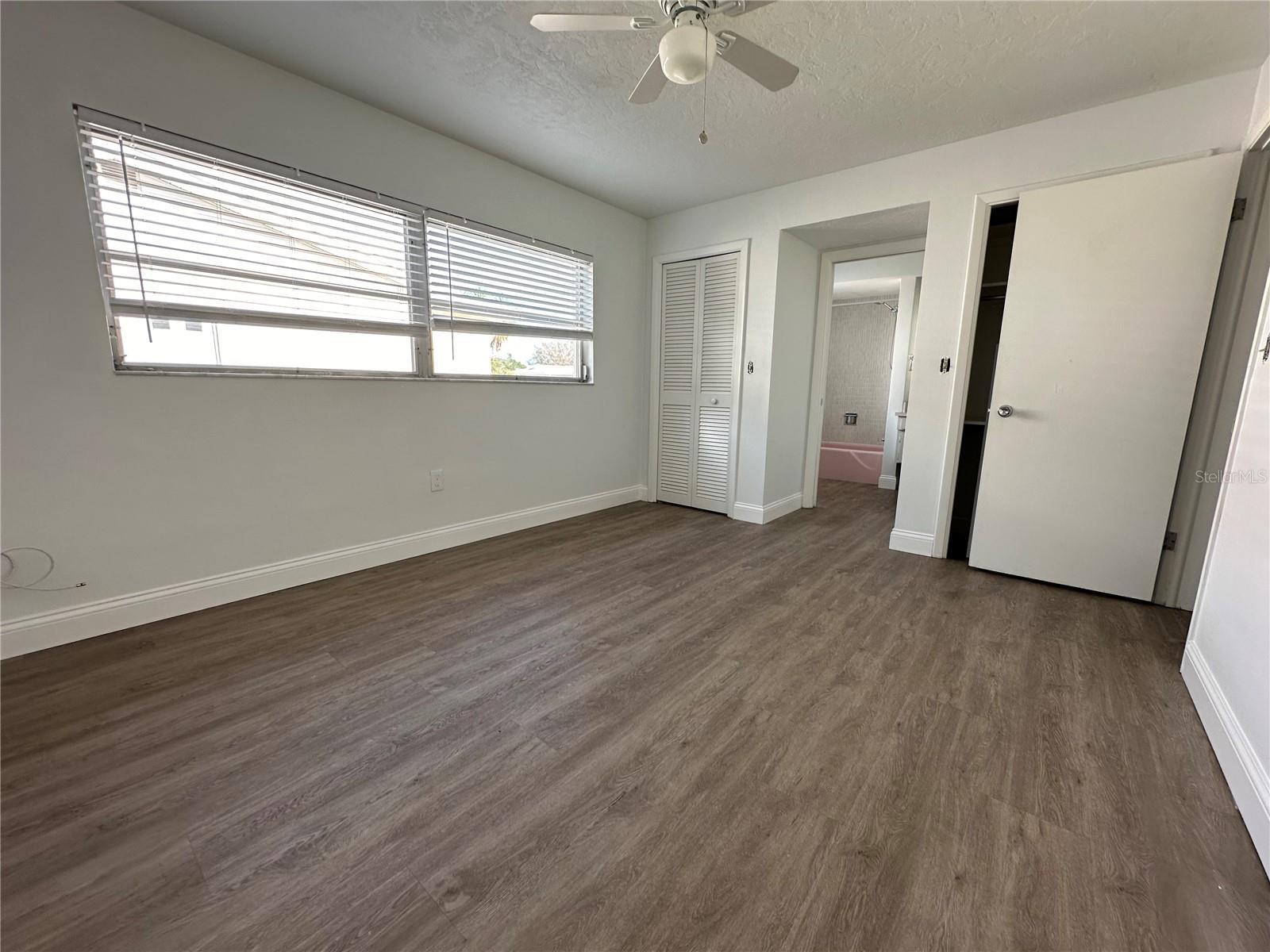 2487 BREAKWATER CIR, SARASOTA, FL, 34231