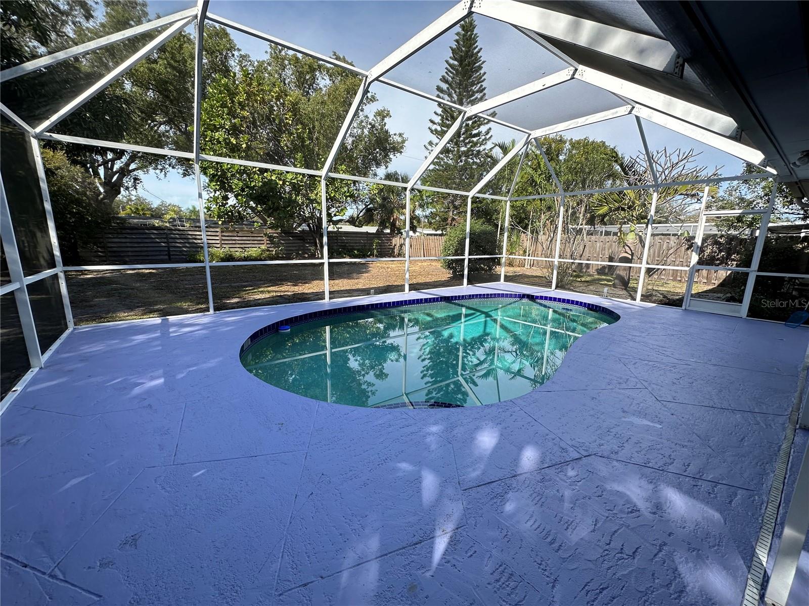 2487 BREAKWATER CIR, SARASOTA, FL, 34231