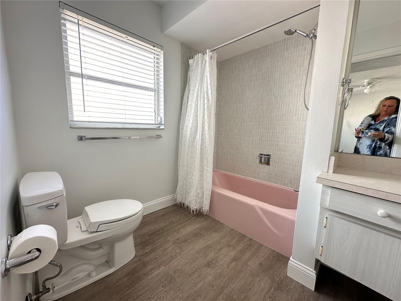 2487 BREAKWATER CIR, SARASOTA, FL, 34231