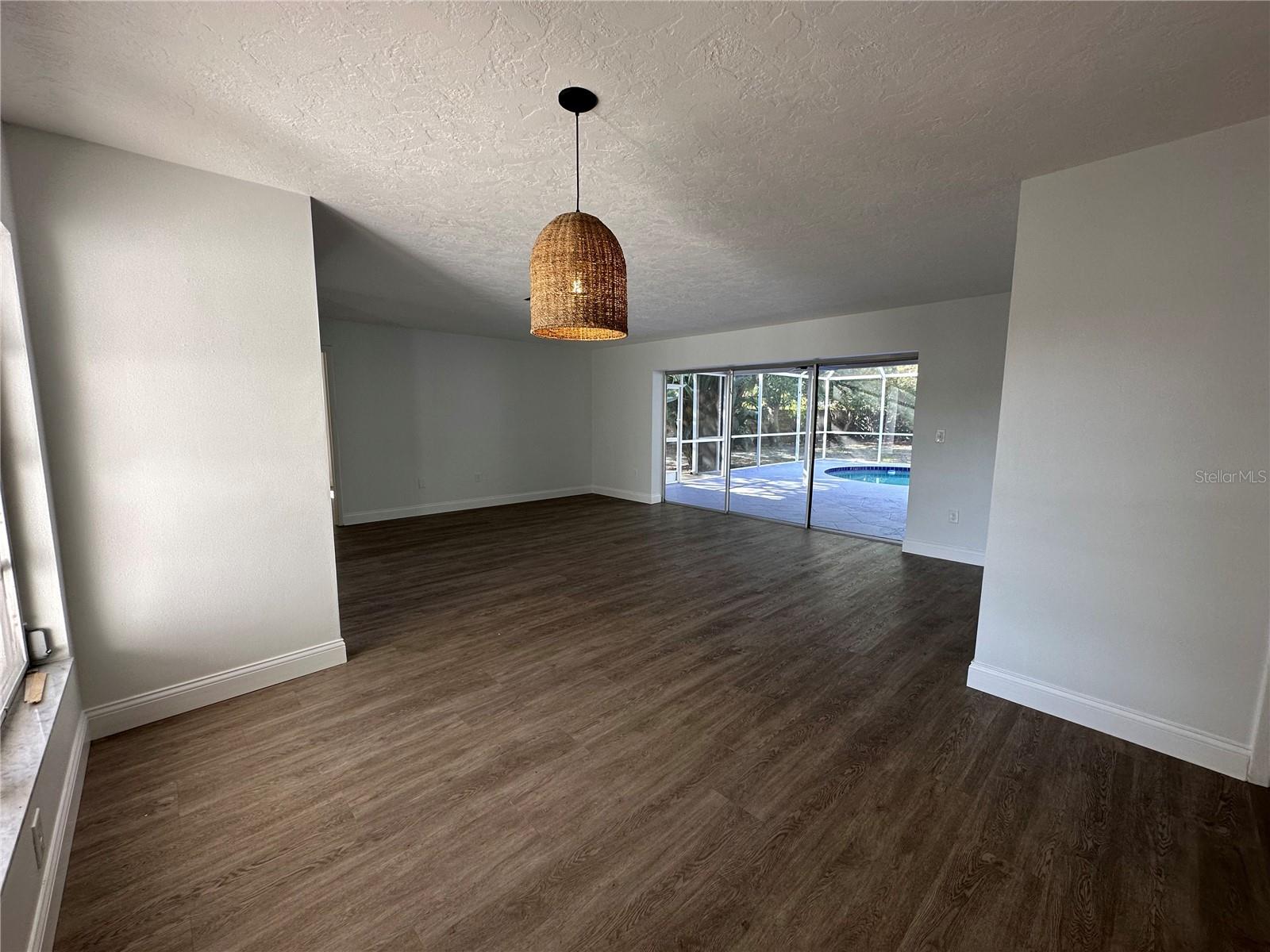 2487 BREAKWATER CIR, SARASOTA, FL, 34231