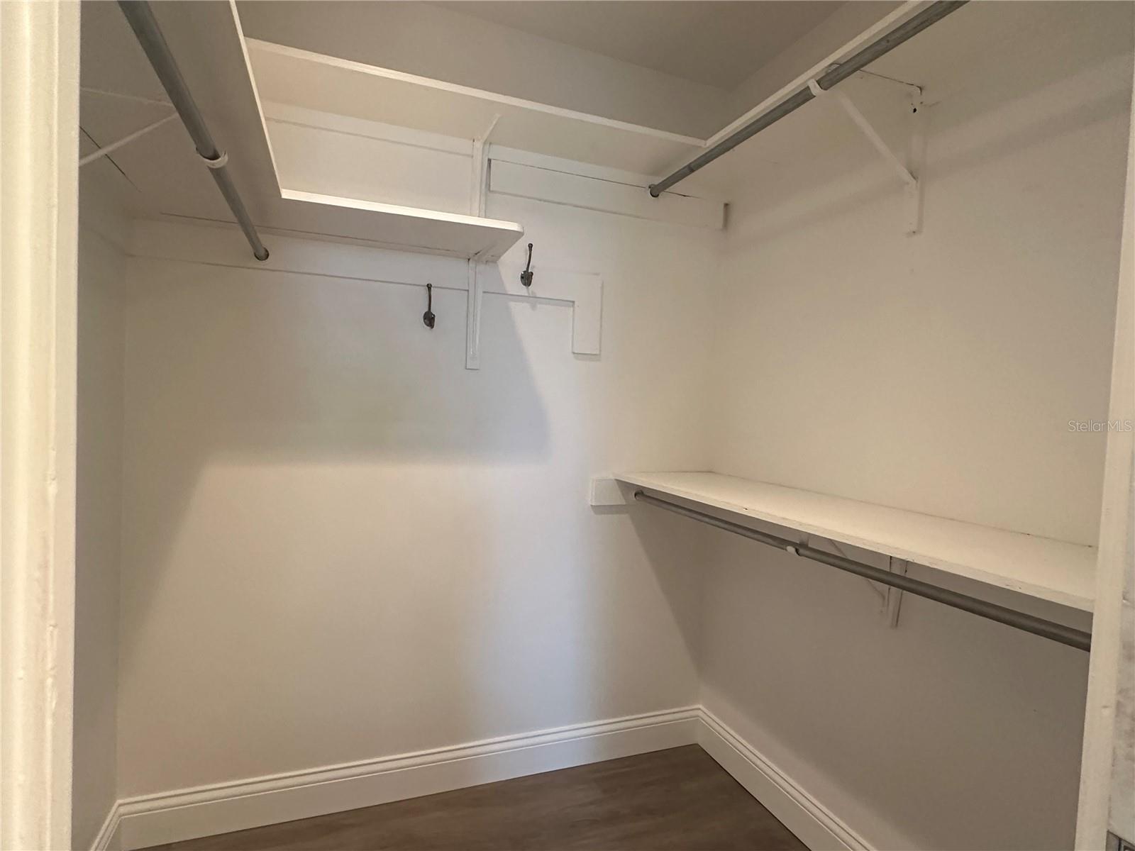 2487 BREAKWATER CIR, SARASOTA, FL, 34231