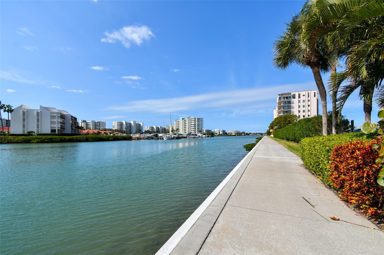 7425 BAY ISLAND DR S #104, SOUTH PASADENA, FL, 33707