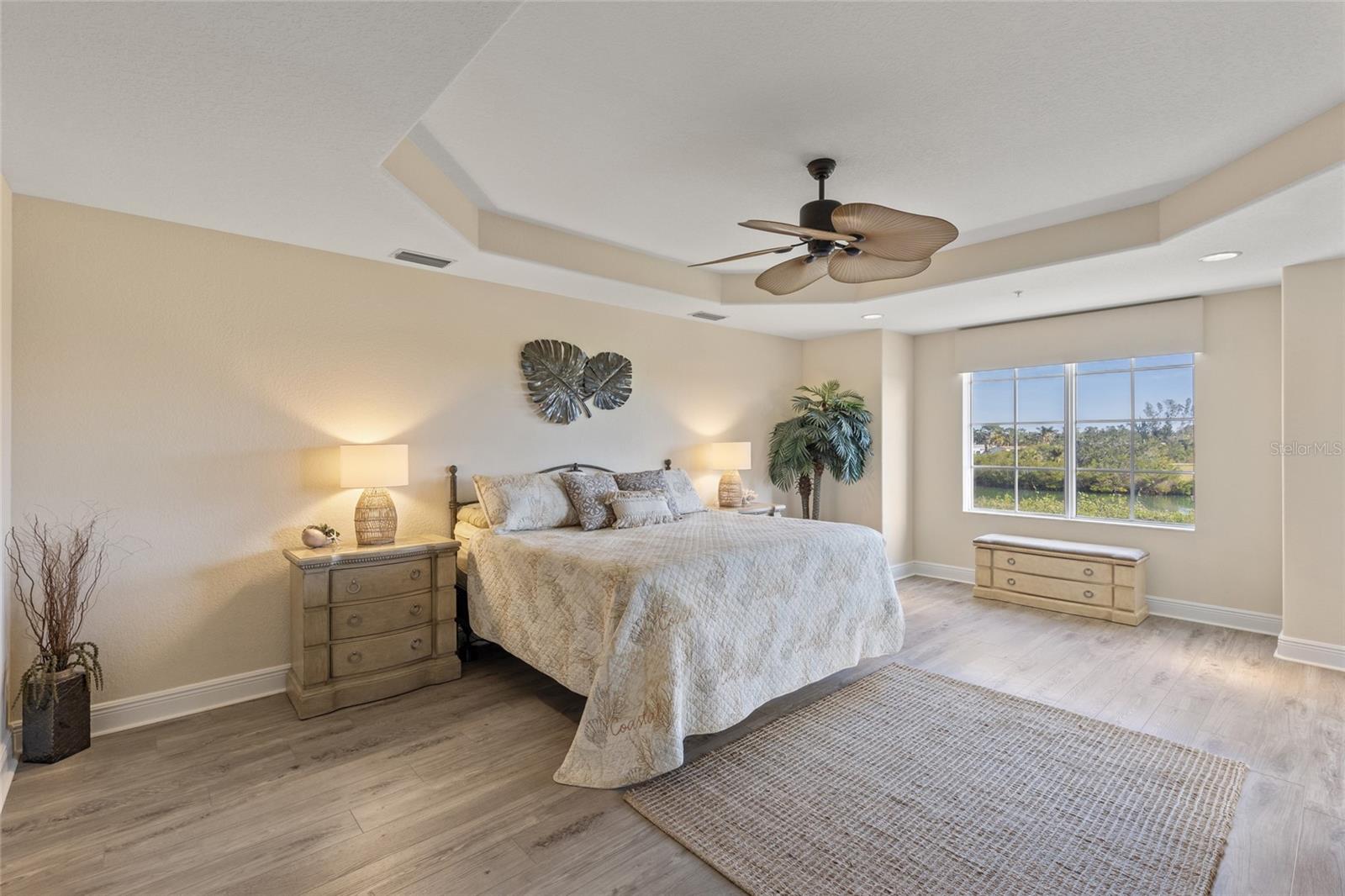 157 TAMPA AVE E #208, VENICE, FL, 34285