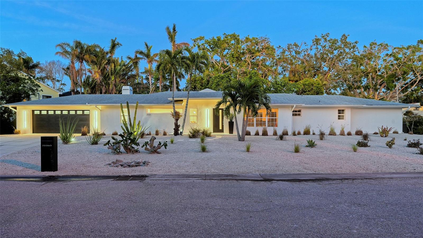 2133 ORIOLE DR, SARASOTA, FL, 34239