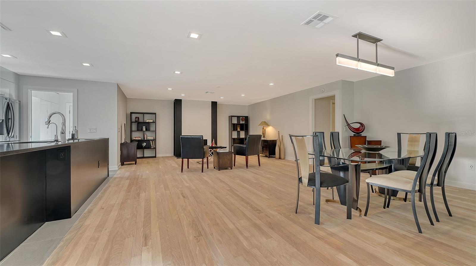 2133 ORIOLE DR, SARASOTA, FL, 34239