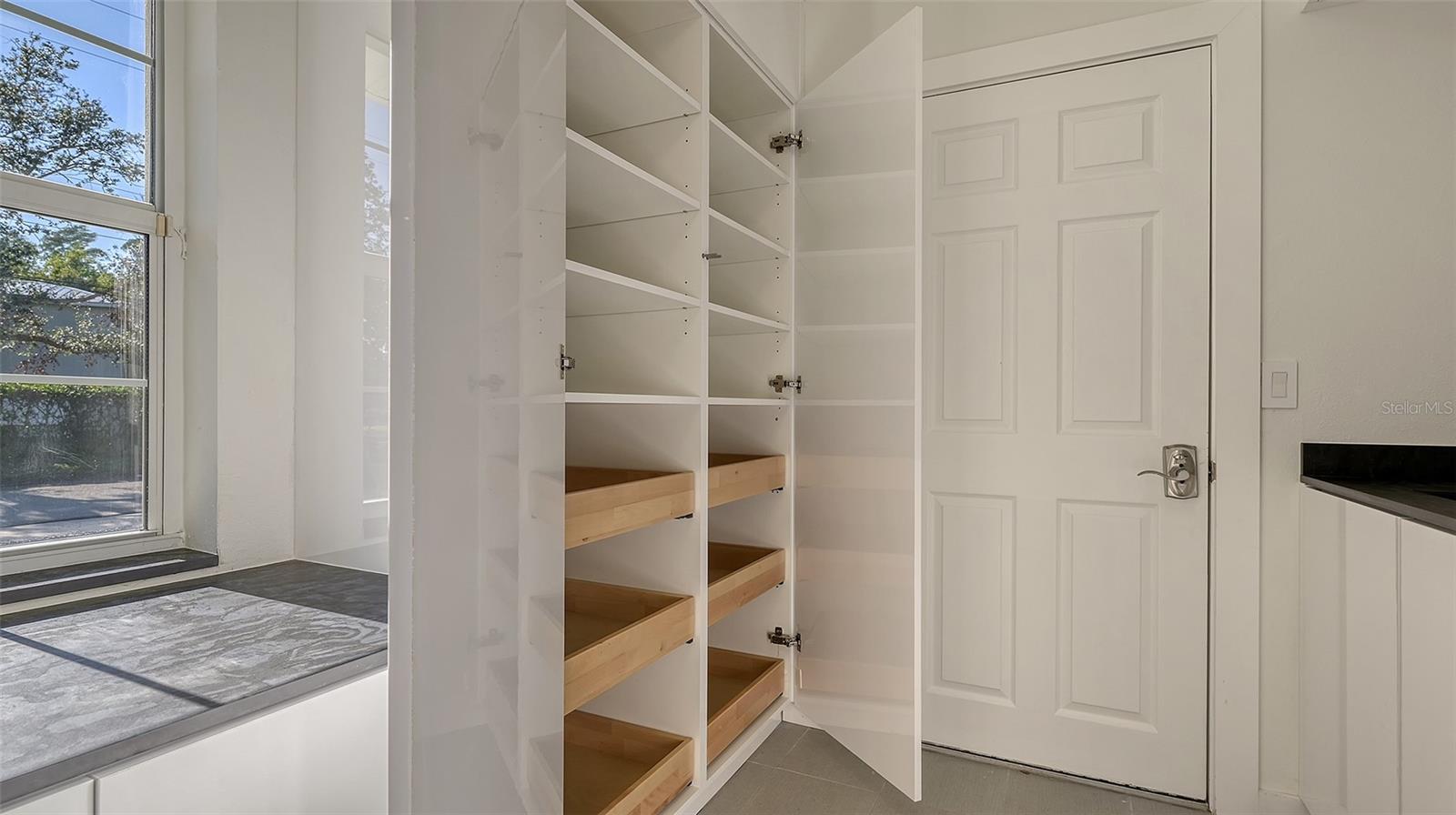 2133 ORIOLE DR, SARASOTA, FL, 34239