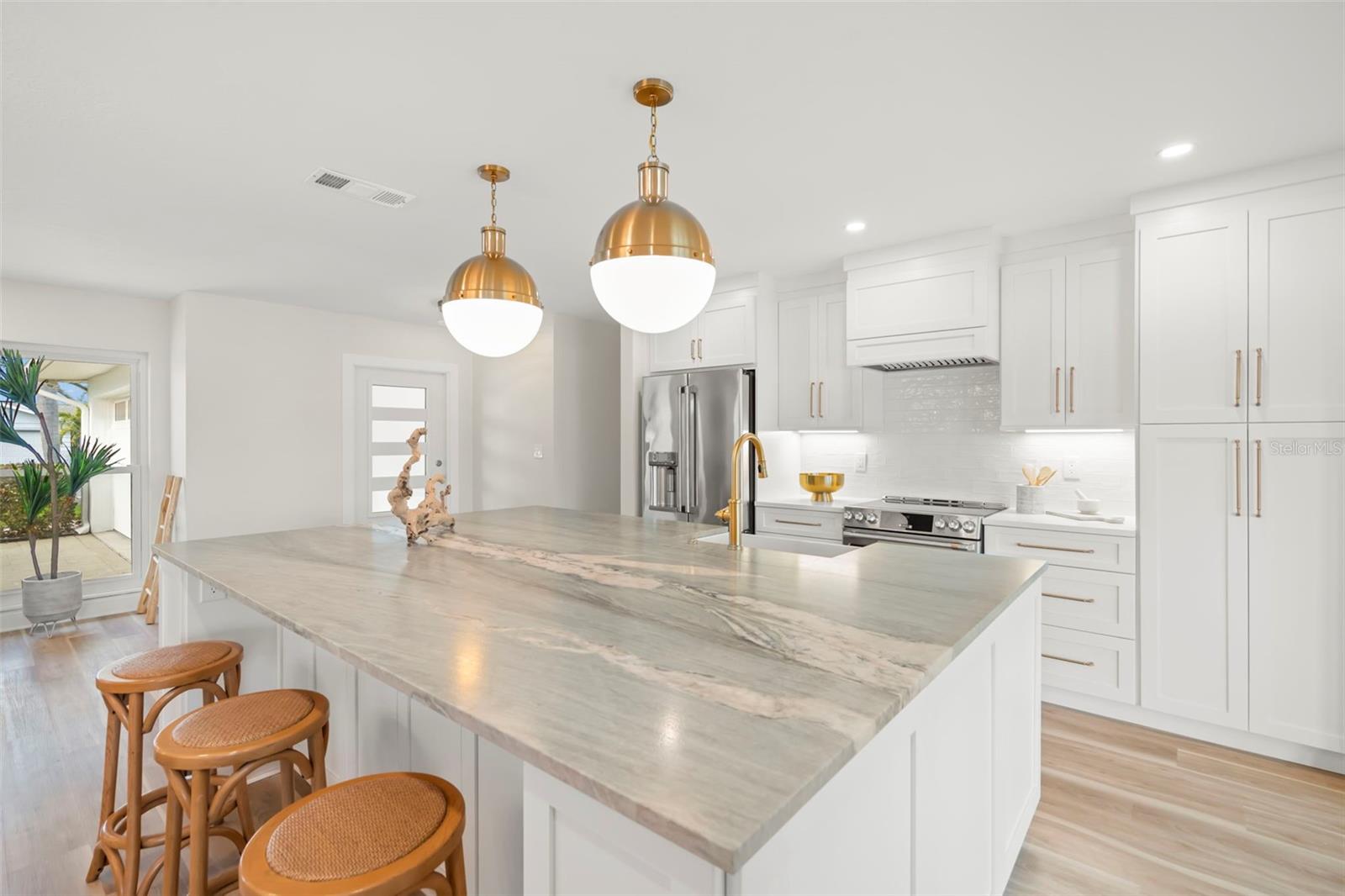 280 N JULIA CIR, ST PETE BEACH, FL, 33706