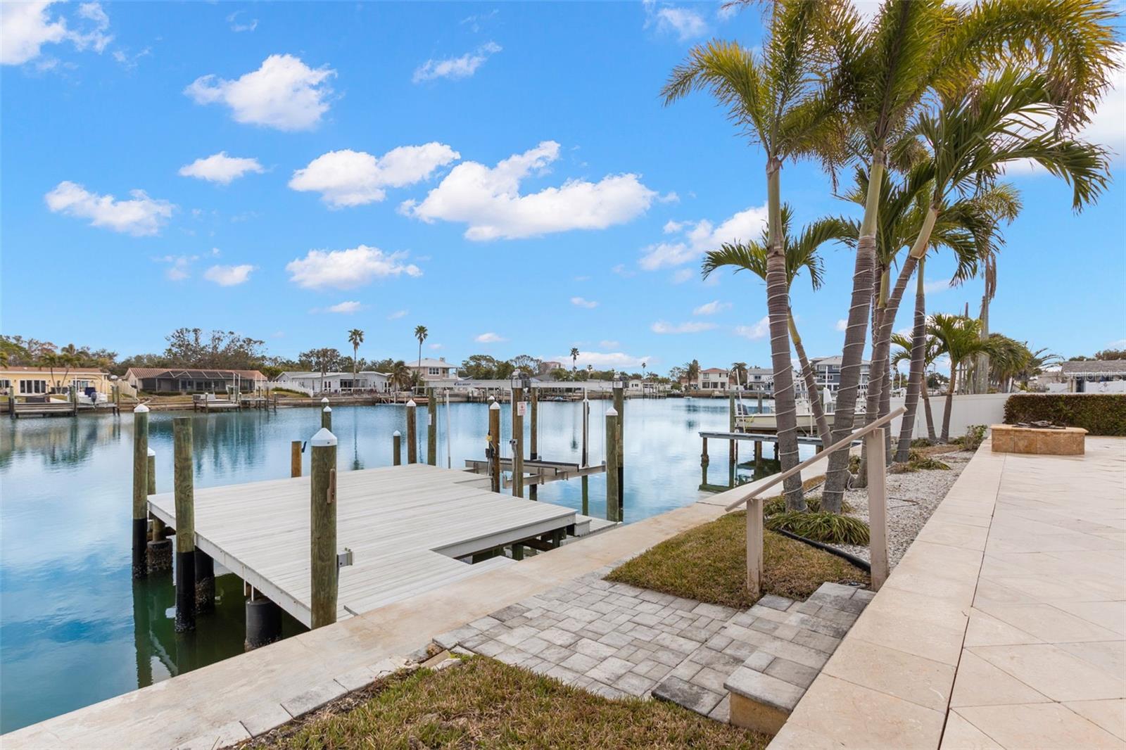 280 N JULIA CIR, ST PETE BEACH, FL, 33706