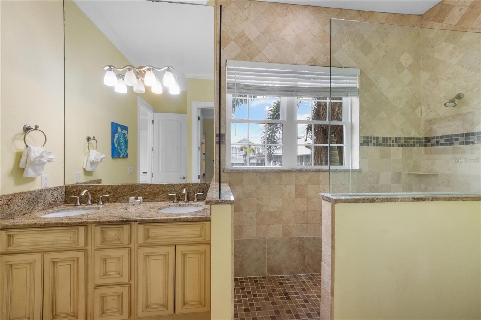 203 69TH ST #A, HOLMES BEACH, FL, 34217