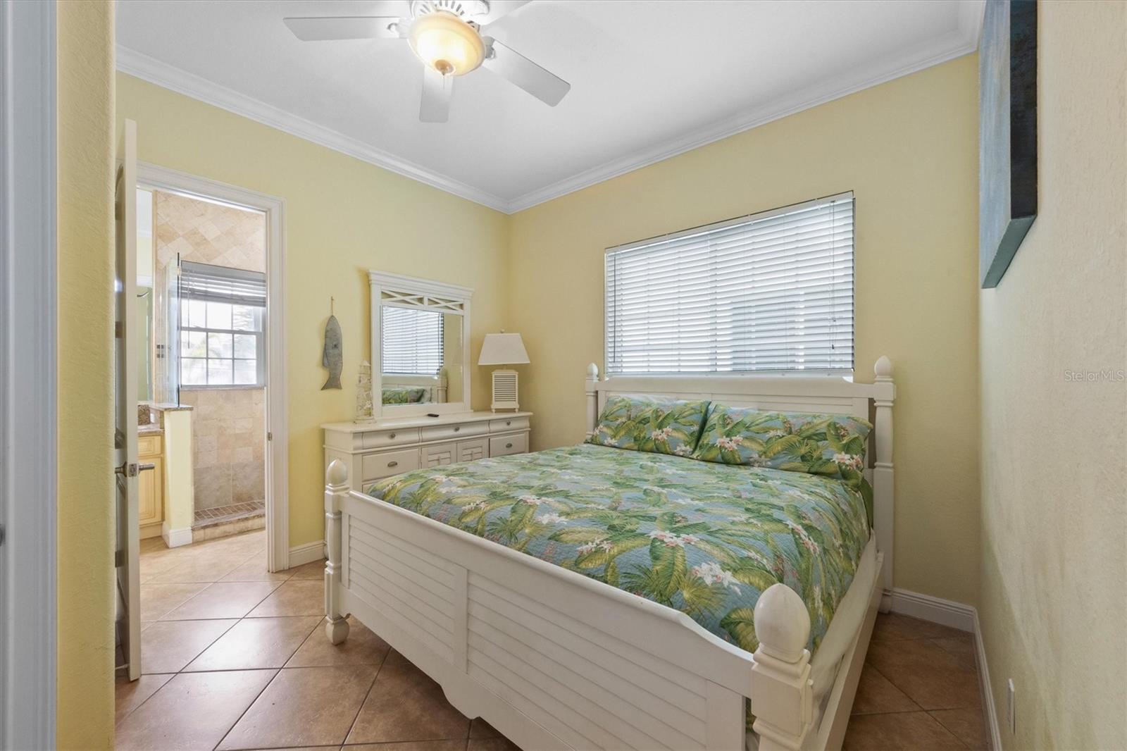 203 69TH ST #A, HOLMES BEACH, FL, 34217