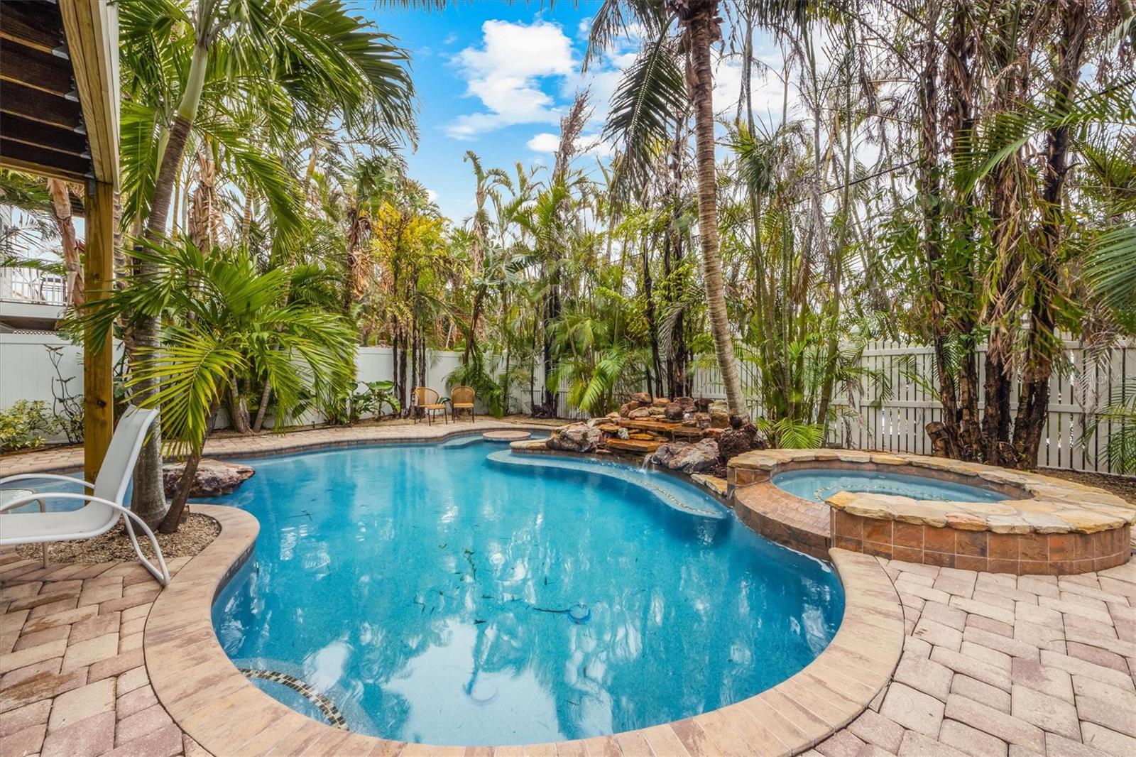 203 69TH ST #A, HOLMES BEACH, FL, 34217