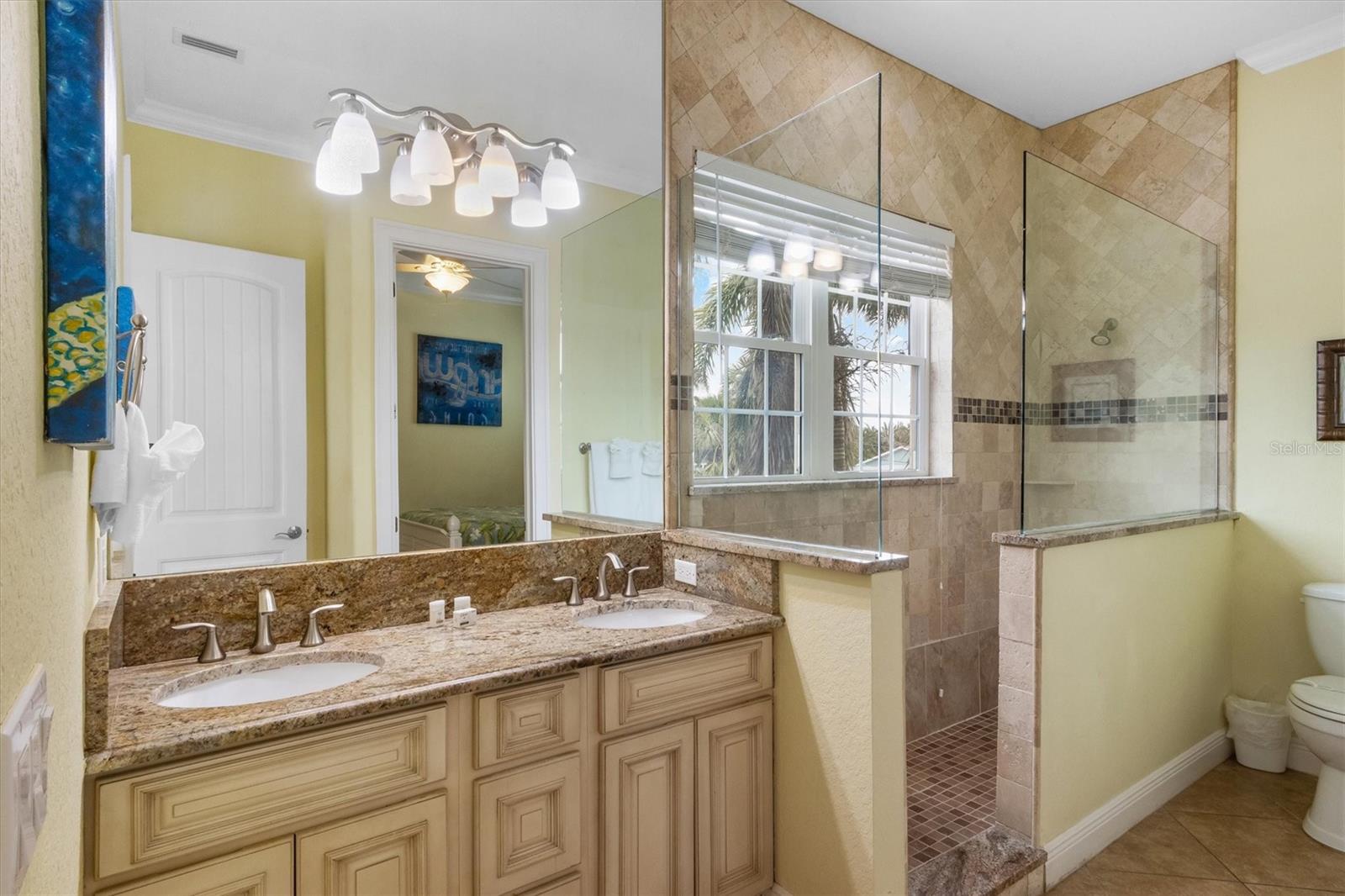 203 69TH ST #A, HOLMES BEACH, FL, 34217
