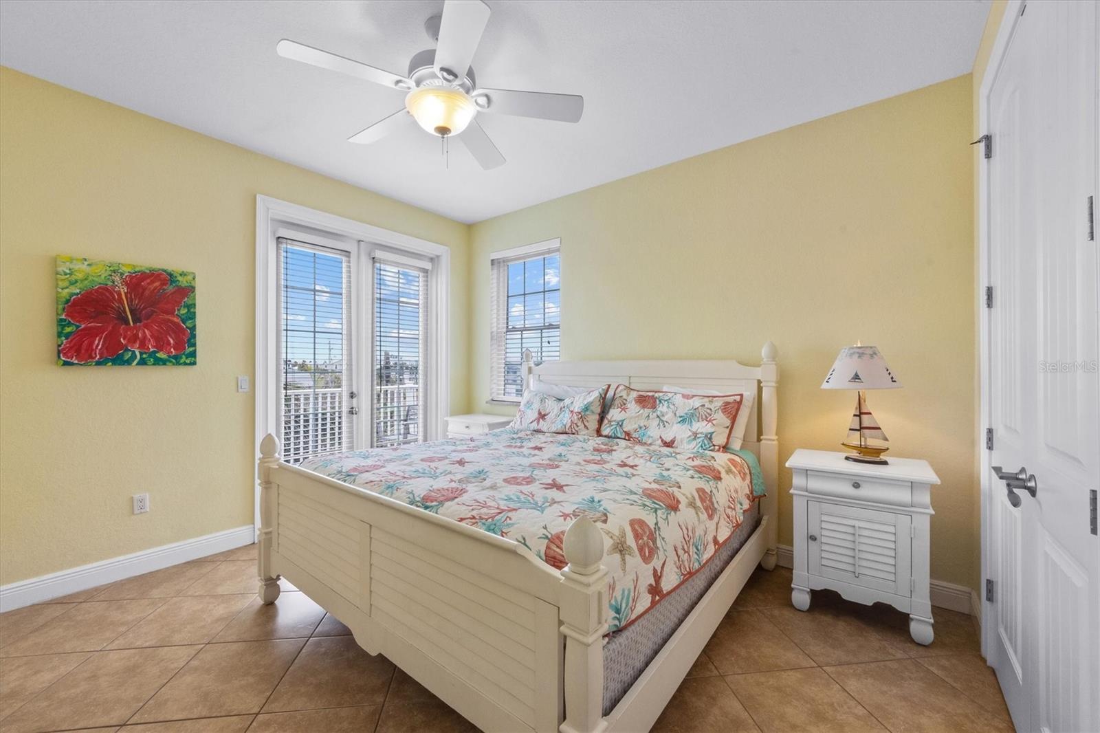 203 69TH ST #A, HOLMES BEACH, FL, 34217