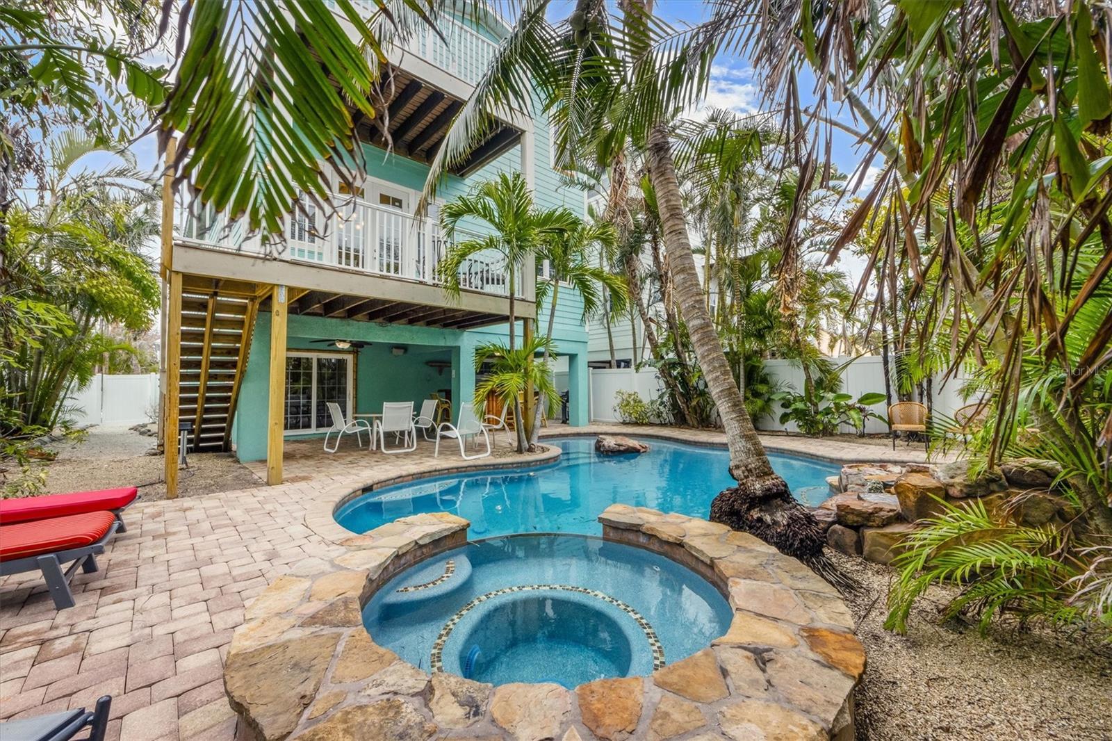 203 69TH ST #A, HOLMES BEACH, FL, 34217