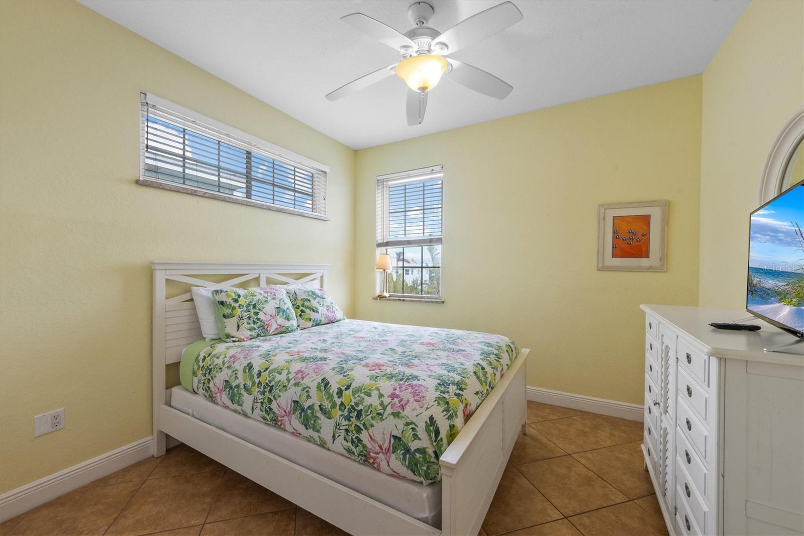 203 69TH ST #A, HOLMES BEACH, FL, 34217