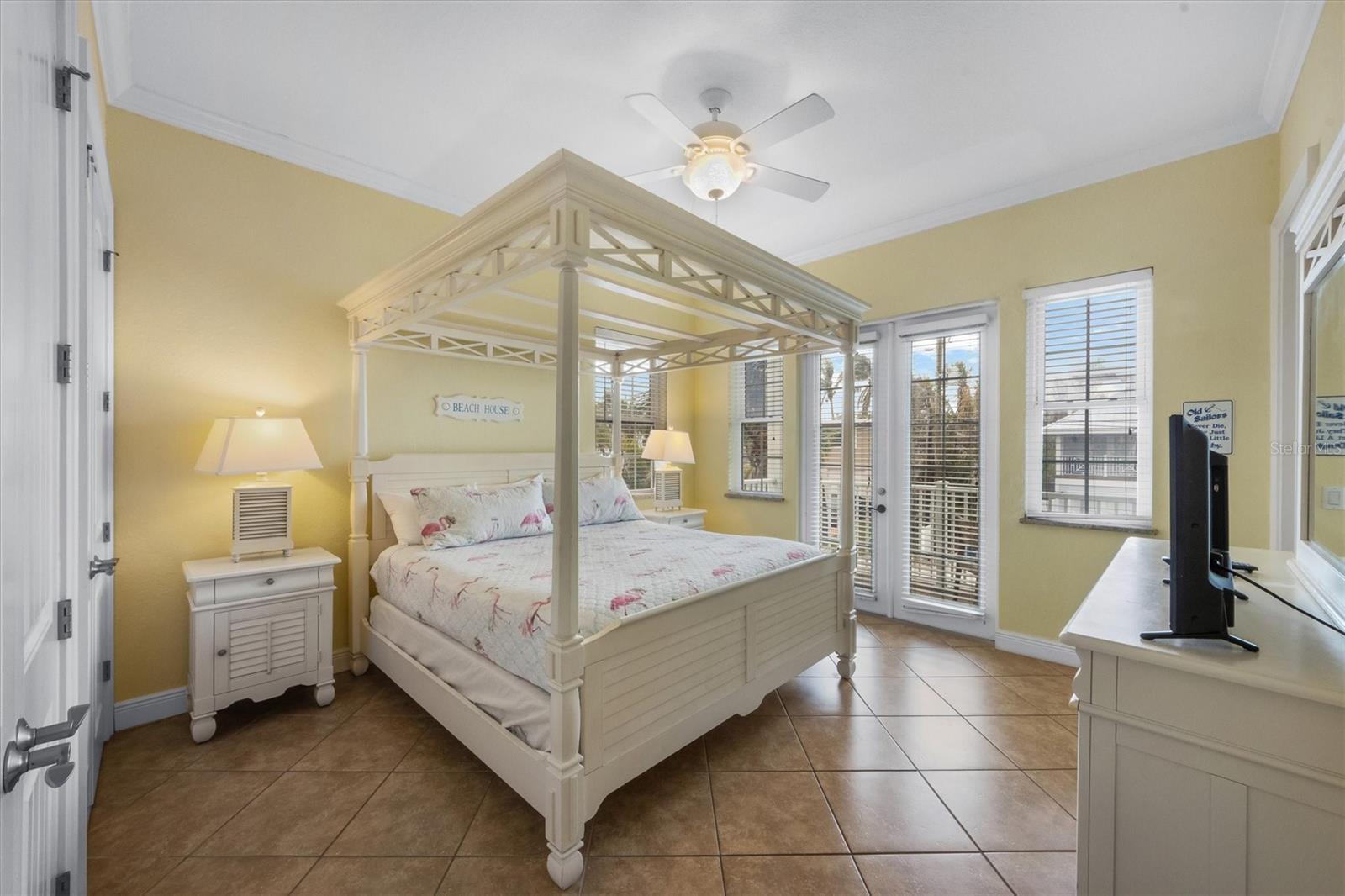 203 69TH ST #A, HOLMES BEACH, FL, 34217