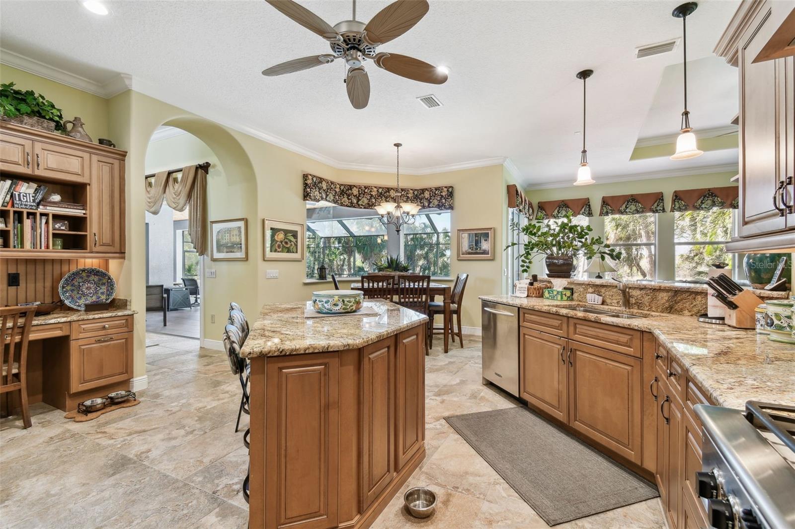 1854 AMBERWYND CIR W, PALMETTO, FL, 34221