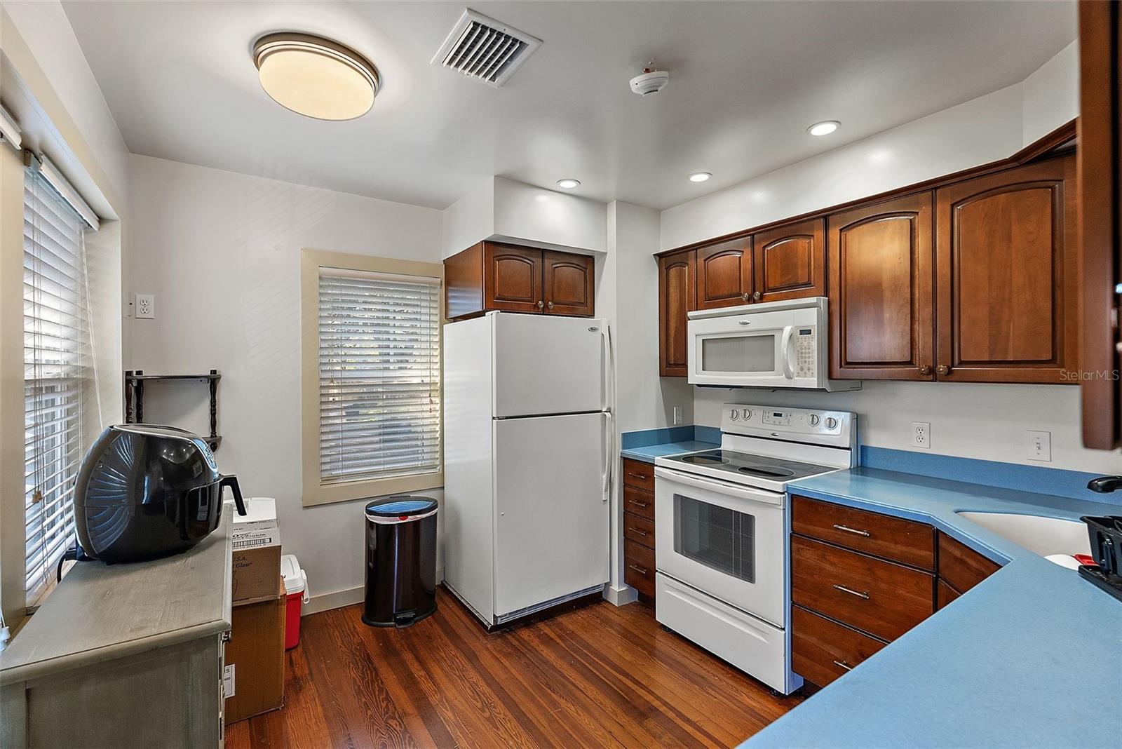 2200 22ND AVE S, ST PETERSBURG, FL, 33712