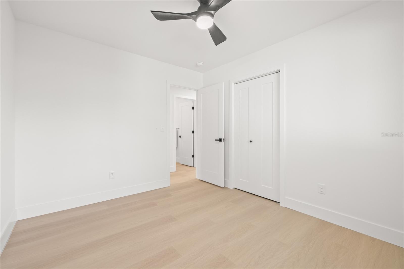 15806 SPRING CREST CIR, TAMPA, FL, 33624