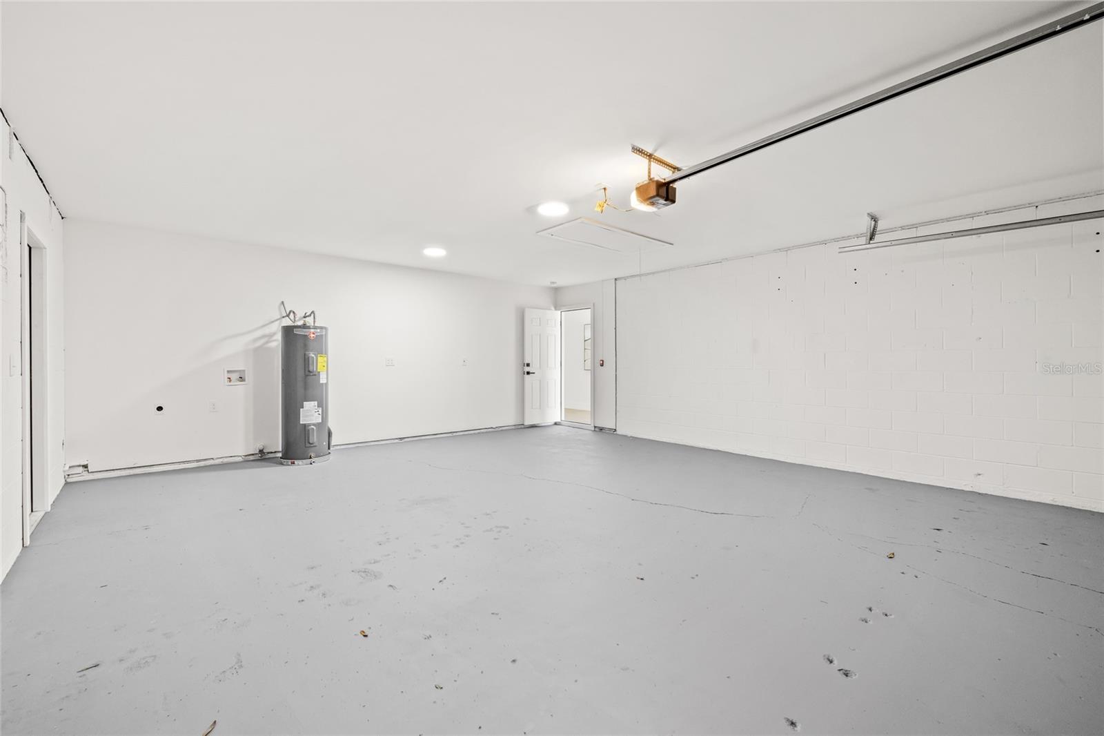 15806 SPRING CREST CIR, TAMPA, FL, 33624