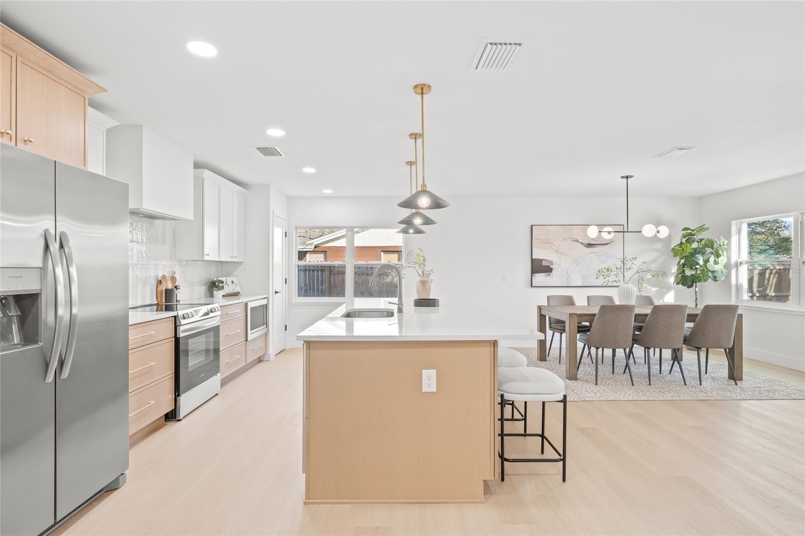 15806 SPRING CREST CIR, TAMPA, FL, 33624