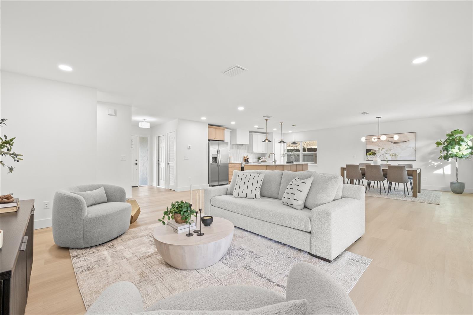 15806 SPRING CREST CIR, TAMPA, FL, 33624