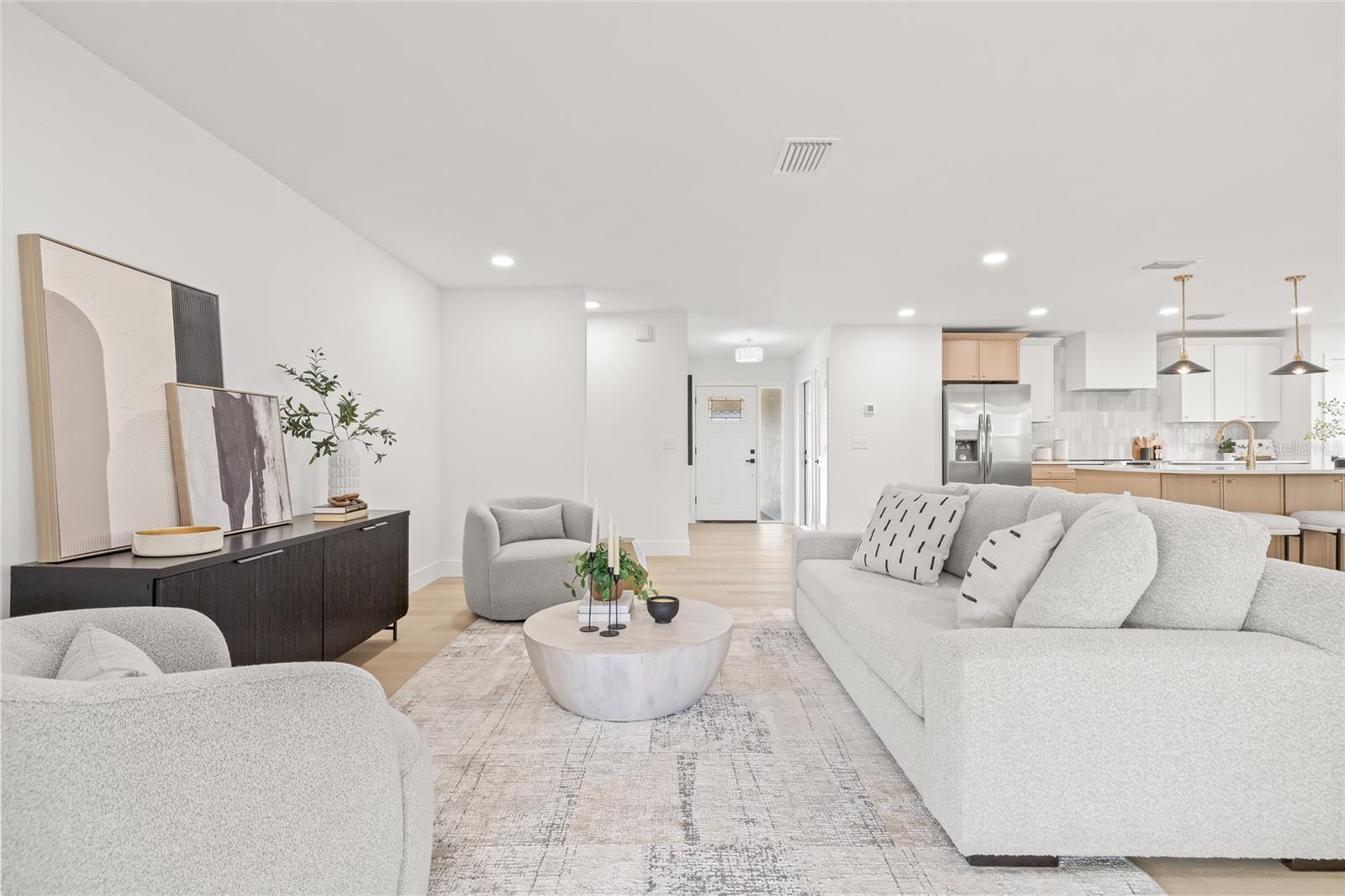 15806 SPRING CREST CIR, TAMPA, FL, 33624