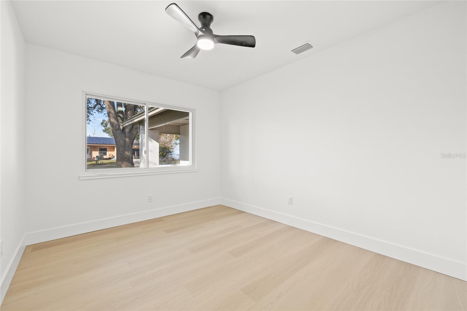 15806 SPRING CREST CIR, TAMPA, FL, 33624