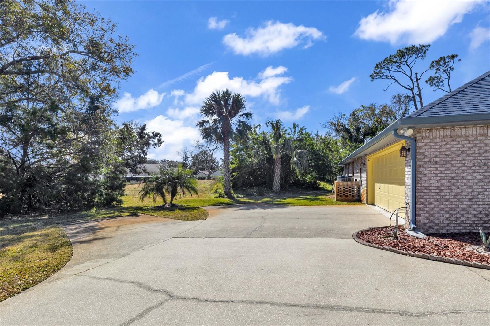 217 PLEASANT VALLEY DR, DAYTONA BEACH, FL, 32114