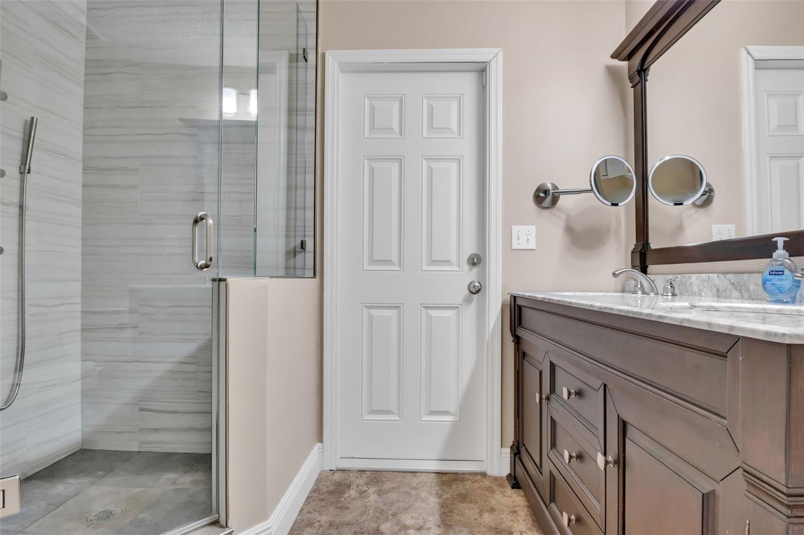 217 PLEASANT VALLEY DR, DAYTONA BEACH, FL, 32114