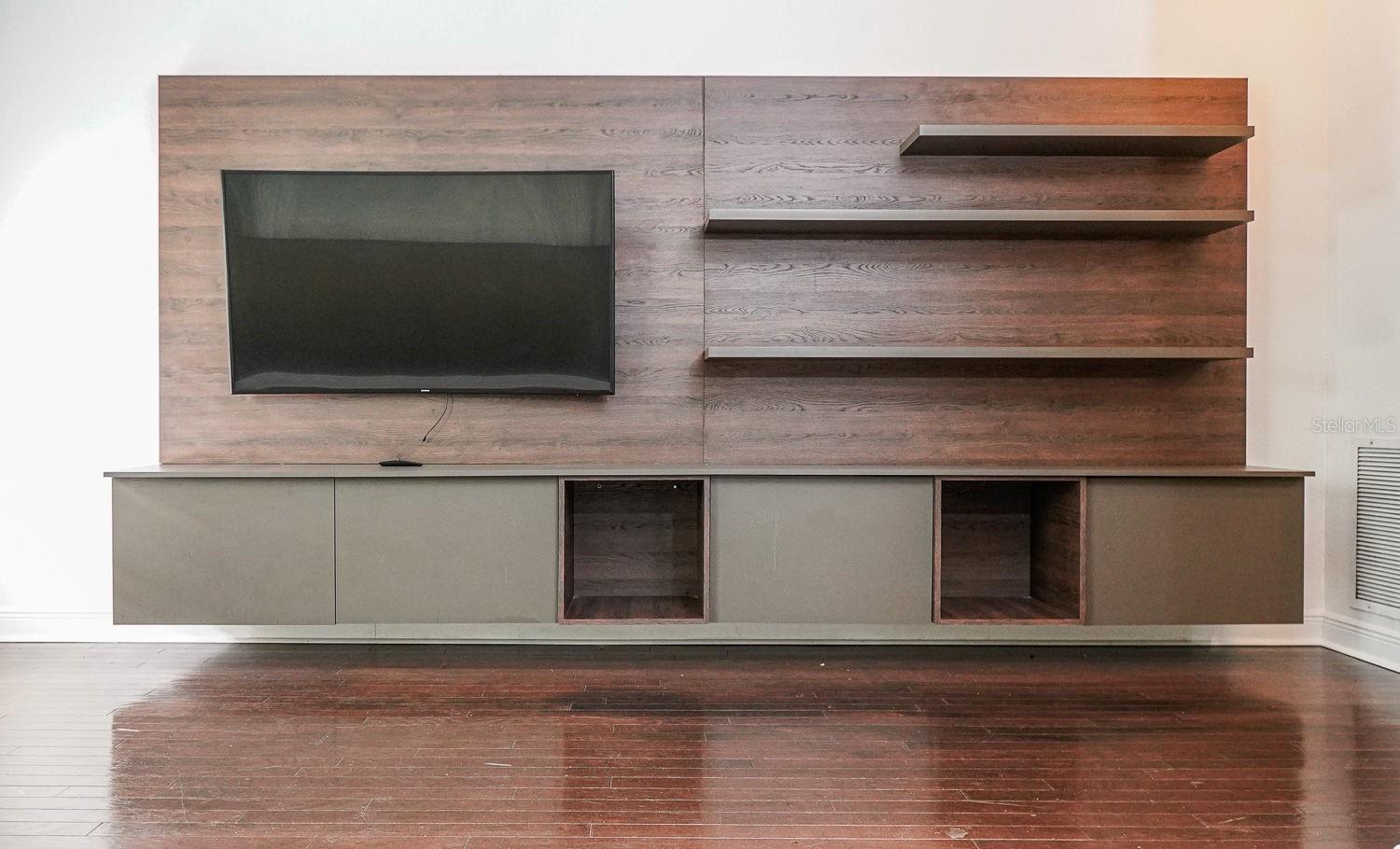 200 4TH AVE S #139, ST PETERSBURG, FL, 33701