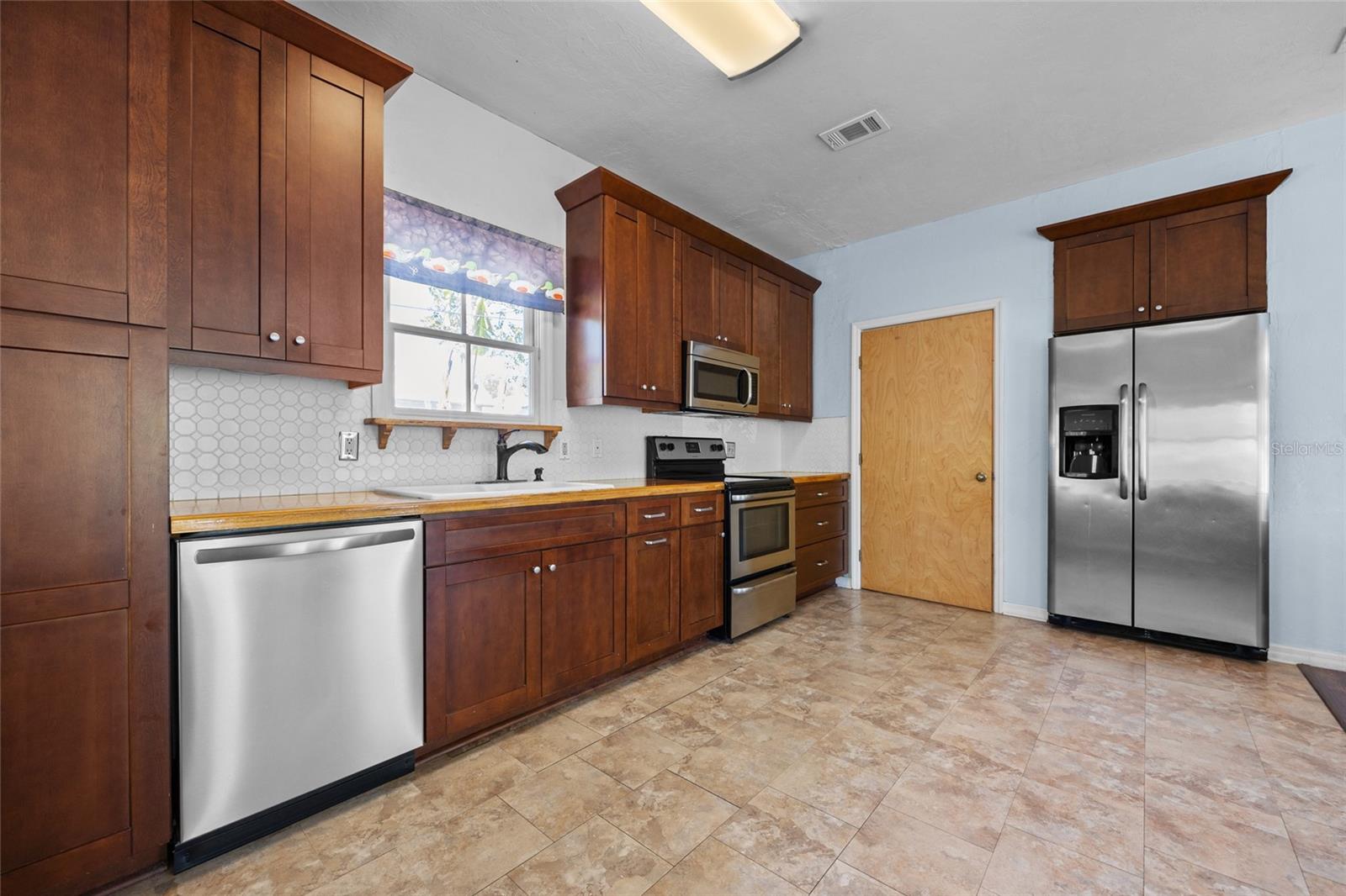 637 NW 4TH ST, GAINESVILLE, FL, 32601