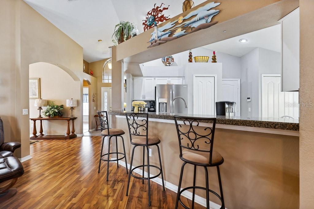 12601 LAKE VISTA DR, GIBSONTON, FL, 33534