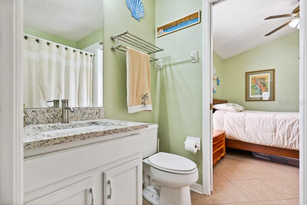 12601 LAKE VISTA DR, GIBSONTON, FL, 33534