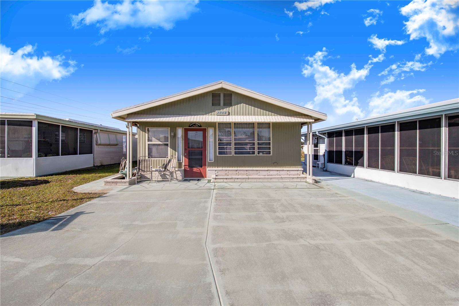 P4933532 Property Photo