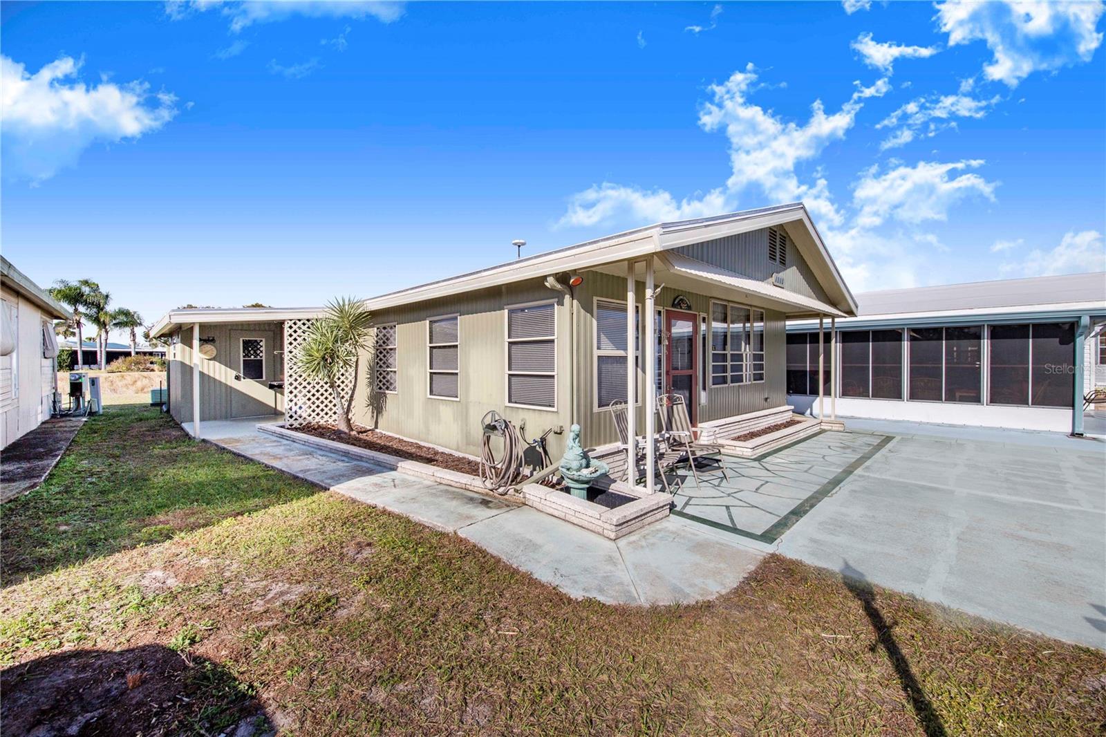 P4933532 Property Photo