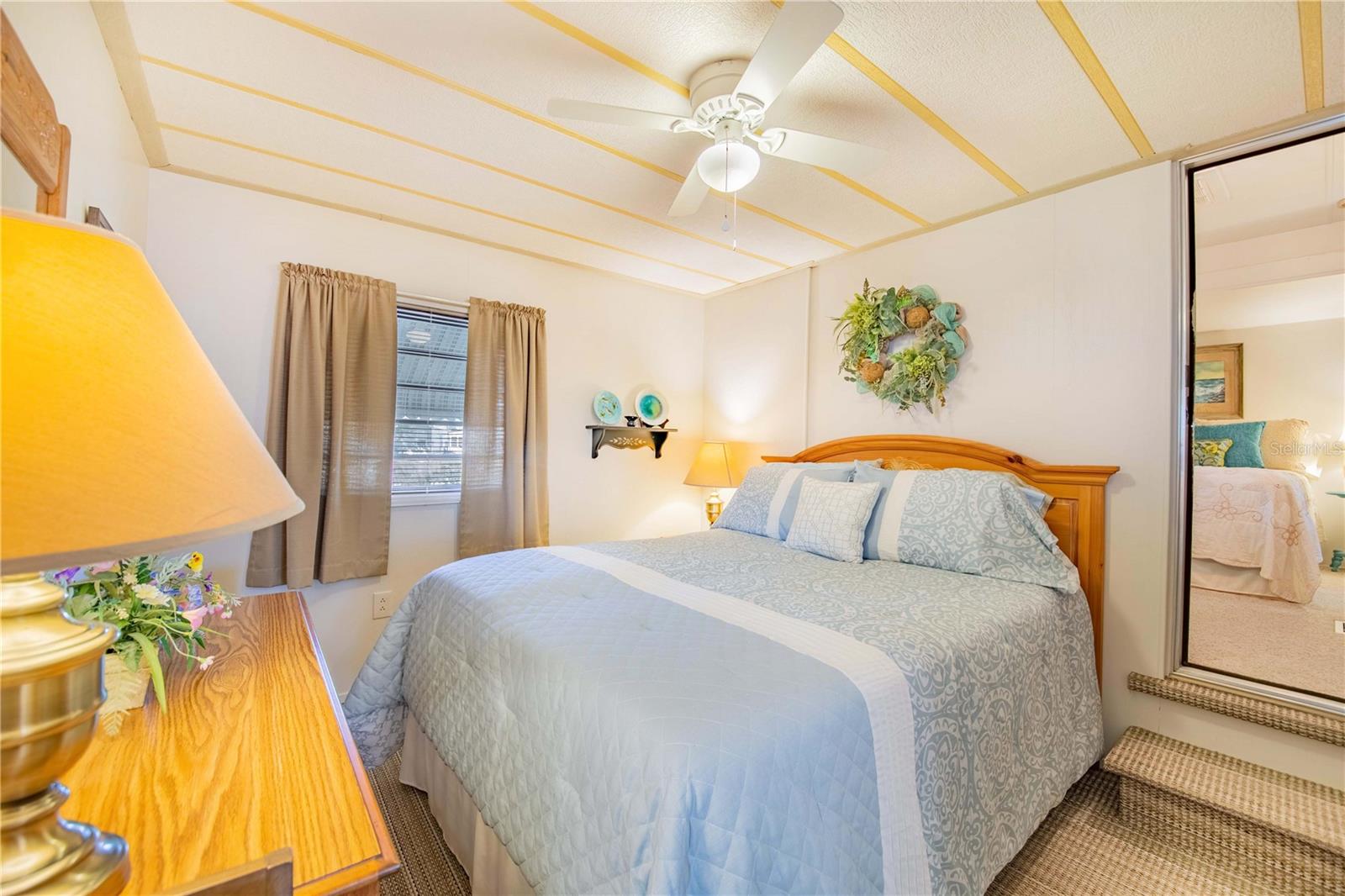 P4933532 Property Photo