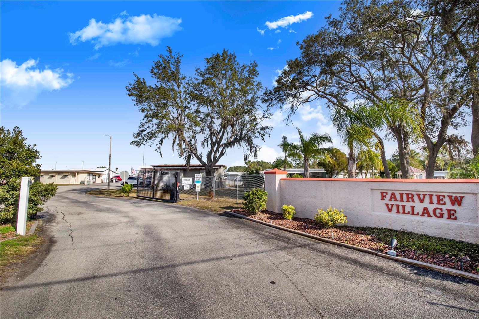 P4933532 Property Photo