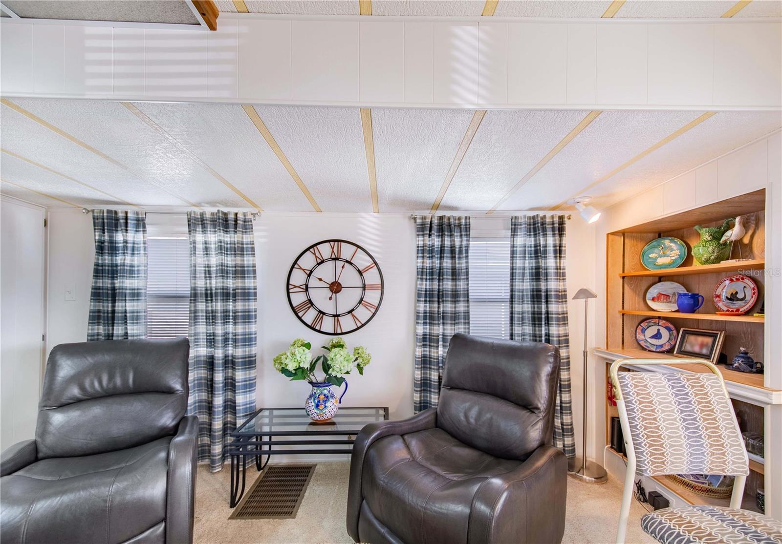 P4933532 Property Photo