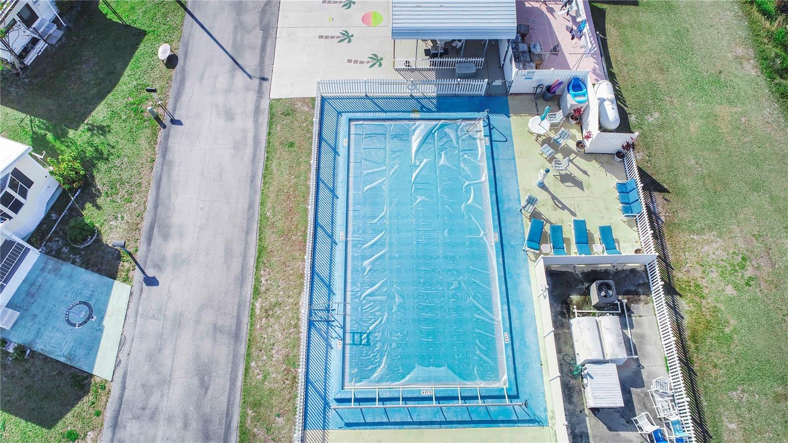 P4933532 Property Photo