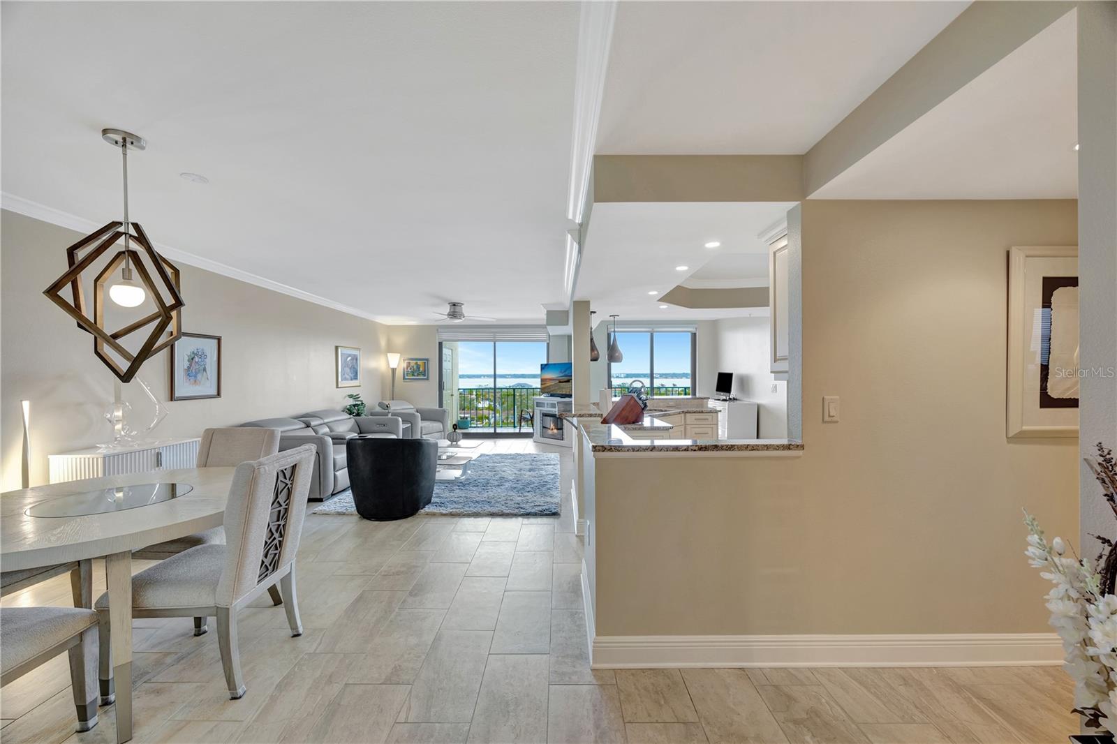670 ISLAND WAY #802, CLEARWATER BEACH, FL, 33767