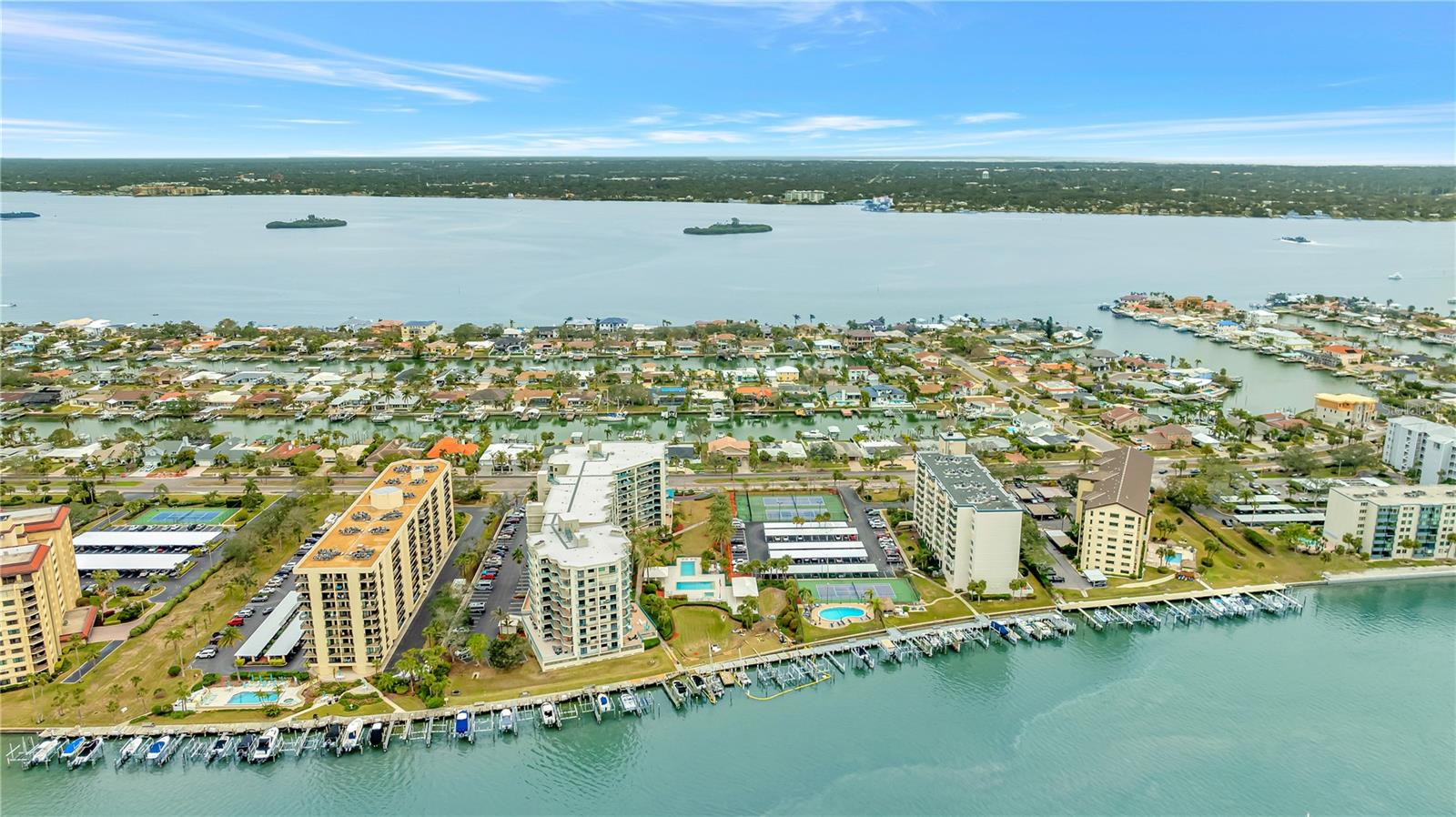 670 ISLAND WAY #802, CLEARWATER BEACH, FL, 33767